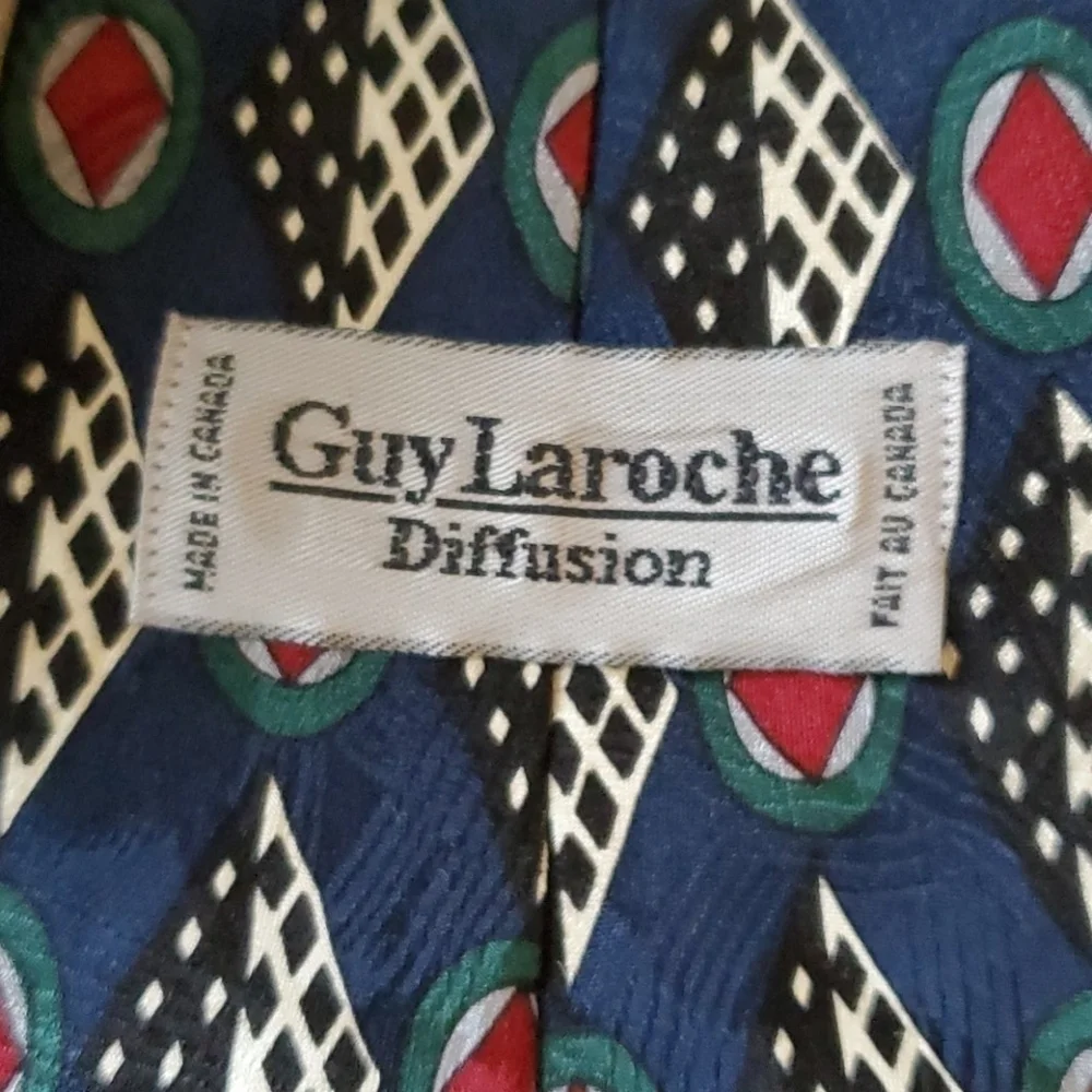 Guy Laroche navy blue silk tie